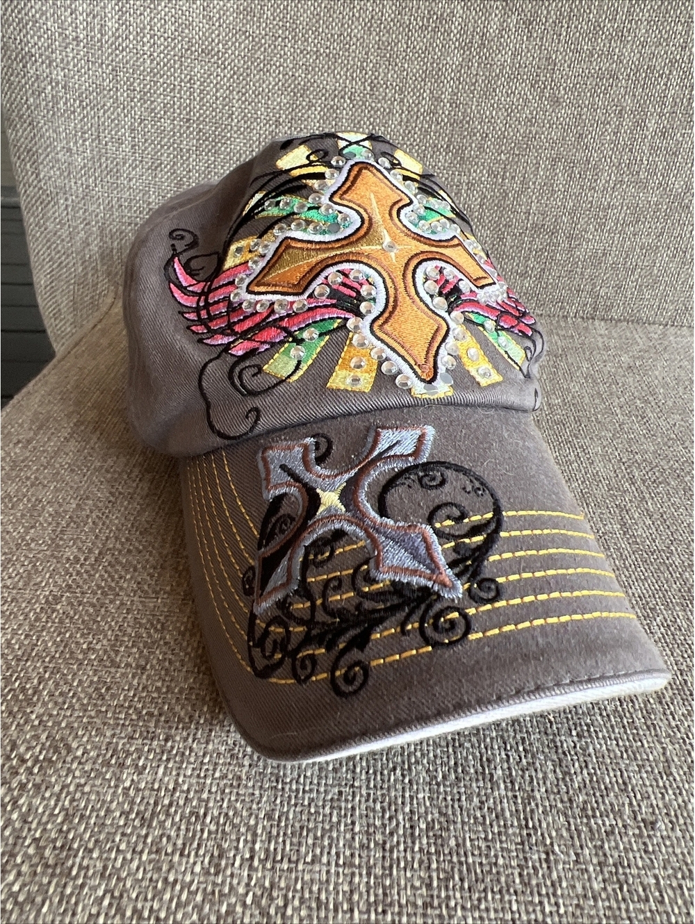 Jolly Roger Rhinestones Embroidered women’s Gray Wings Cross hat Cap